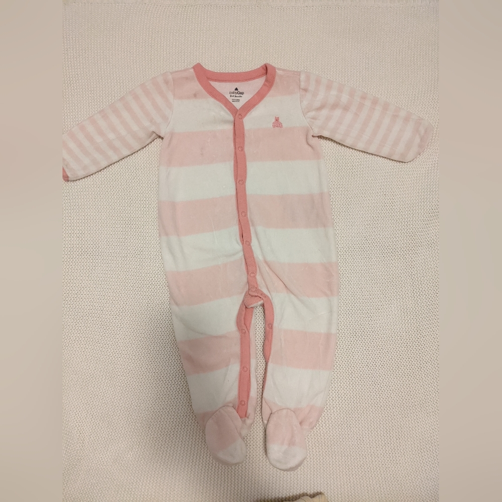 Baby Gap pjs